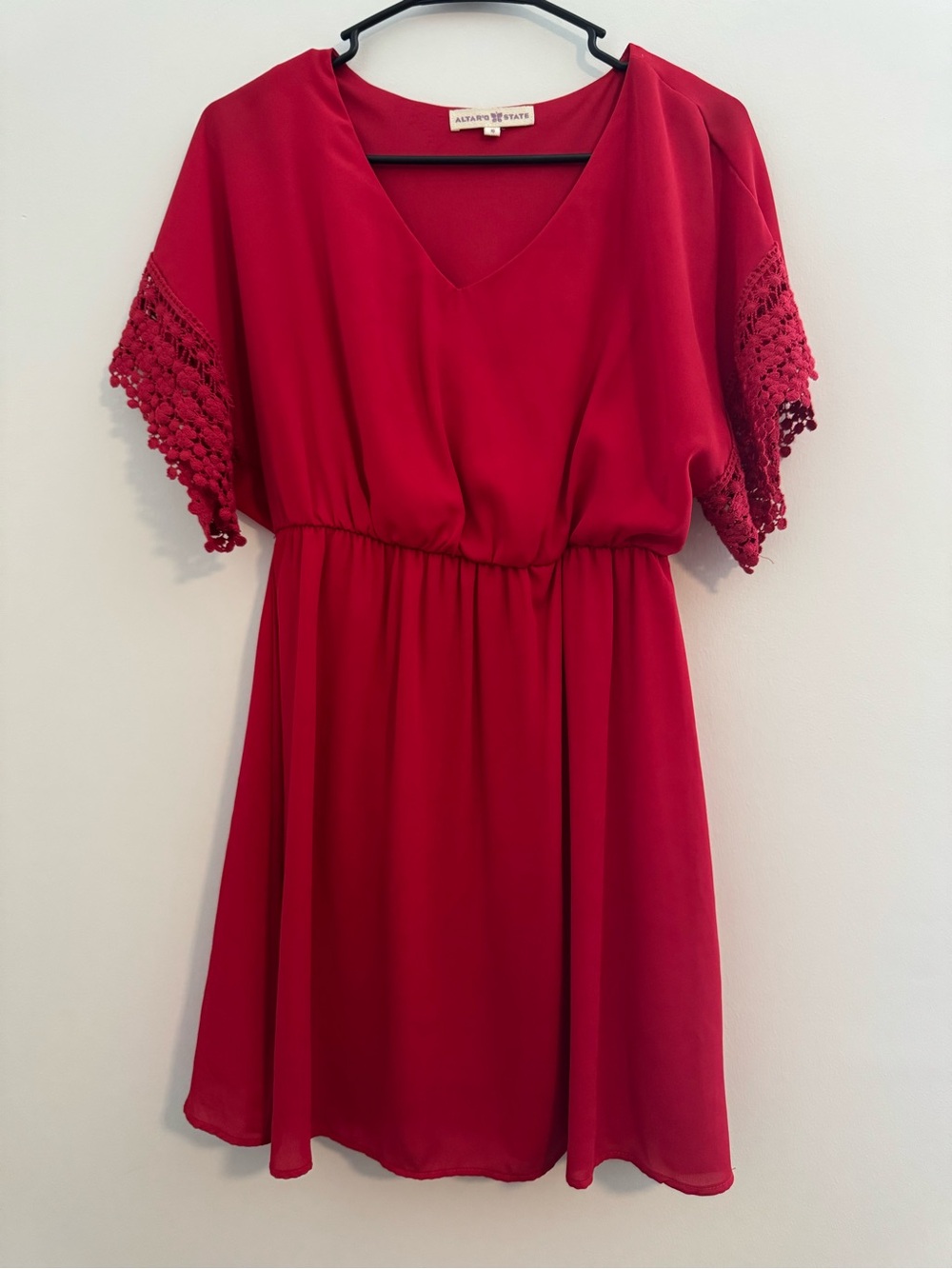 Altar'd State Crimson Red V-Neck Crochet Sleeve Tunic